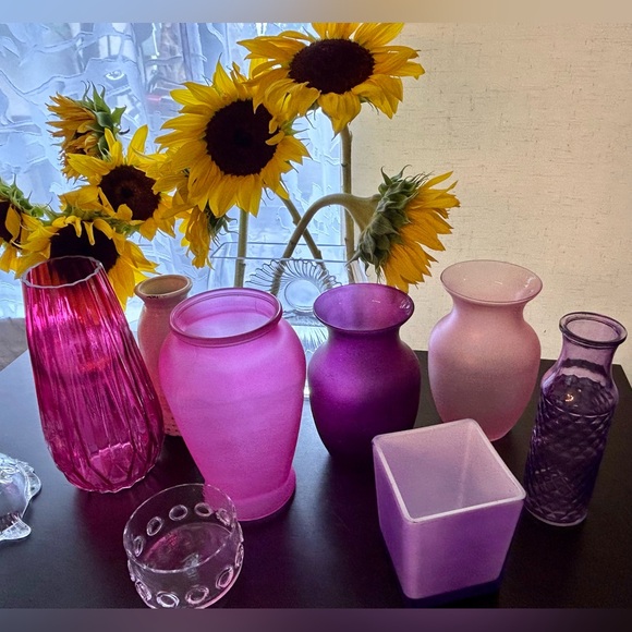 Frosted, deep purple vase 8” - Picture 6 of 16